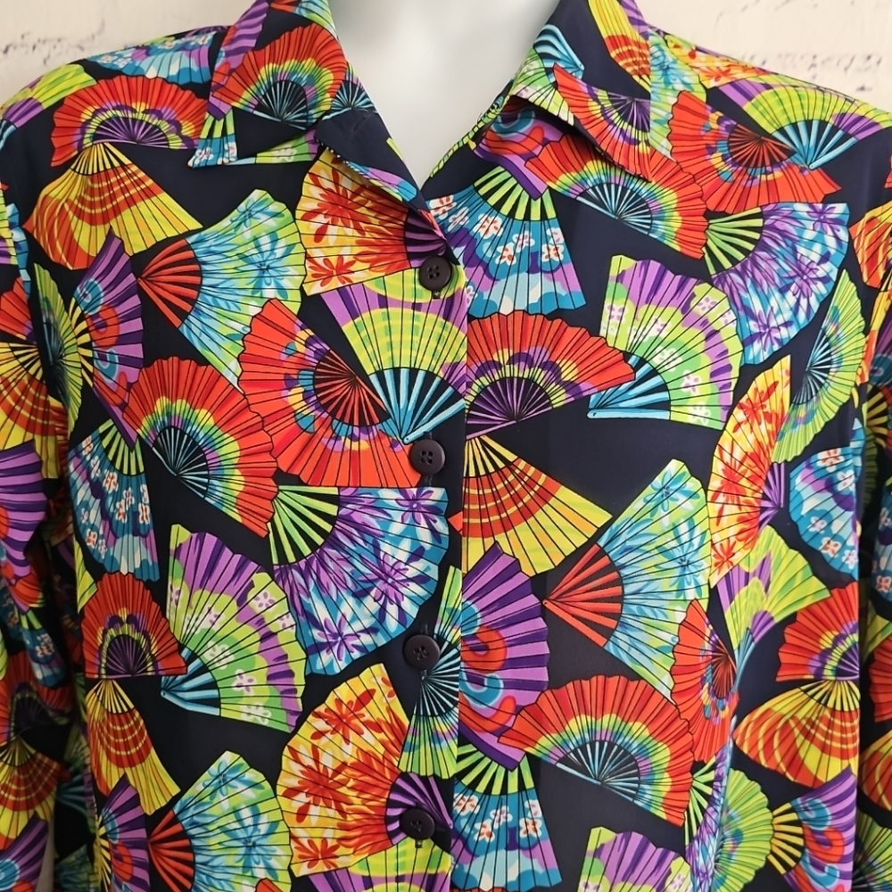 Bechamel Semi-Sheer Multicolor Fan Pattern Button… - image 2